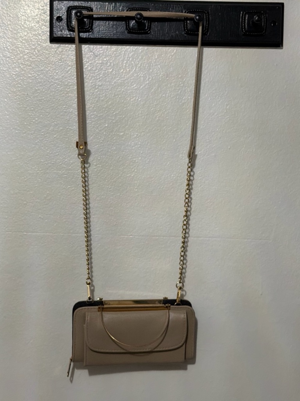 Beige Crossbody Wallet Bag with Gold Chain Strap